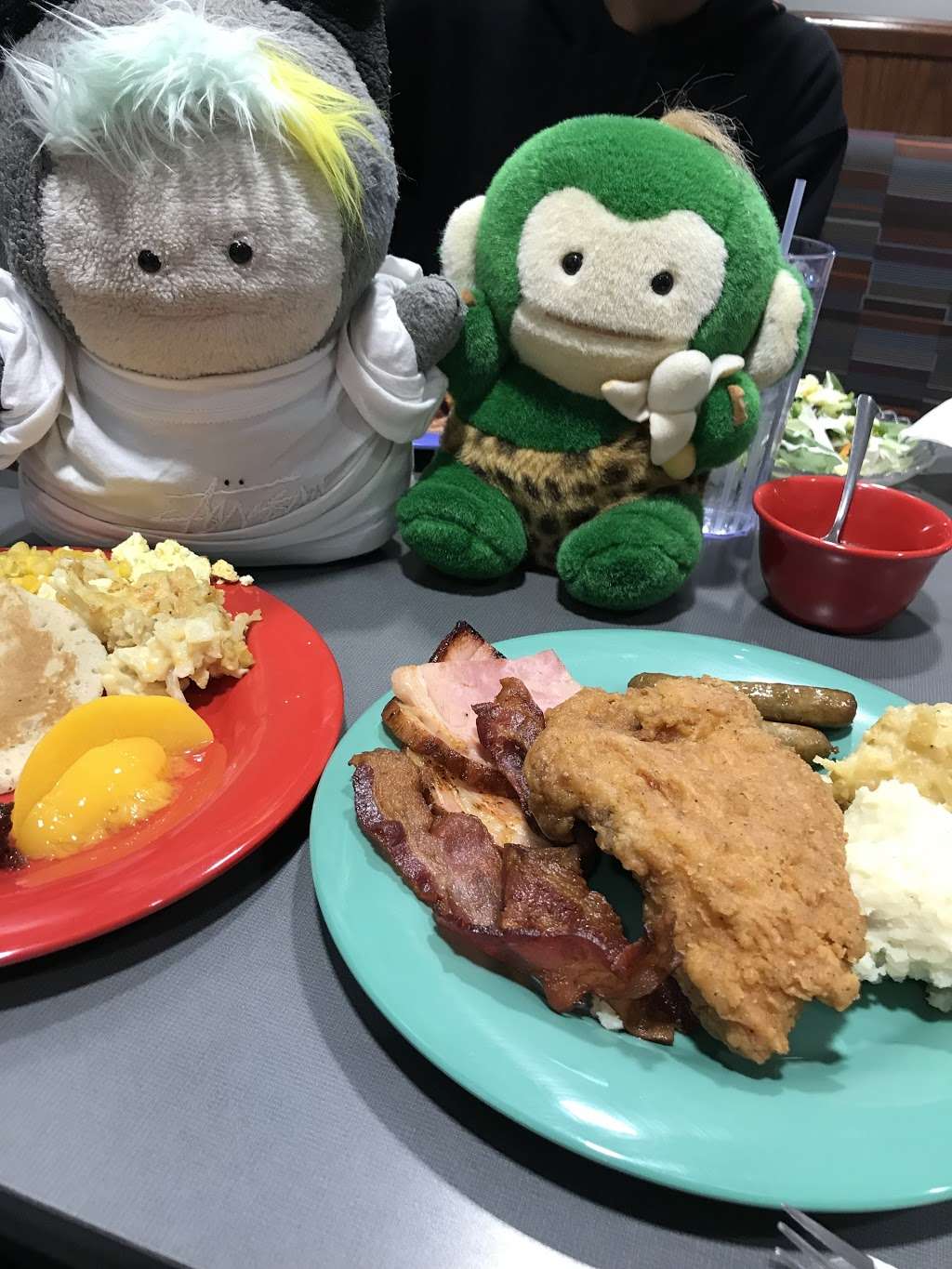 Apple Barrel Restaurant | 27603 SW Outer Rd, Harrisonville, MO 64701, USA | Phone: (816) 884-3306
