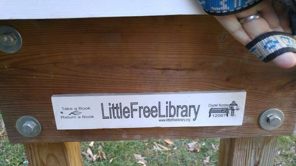 Little Free Library | 20562 Quarterpath Trace Cir, Sterling, VA 20165, USA