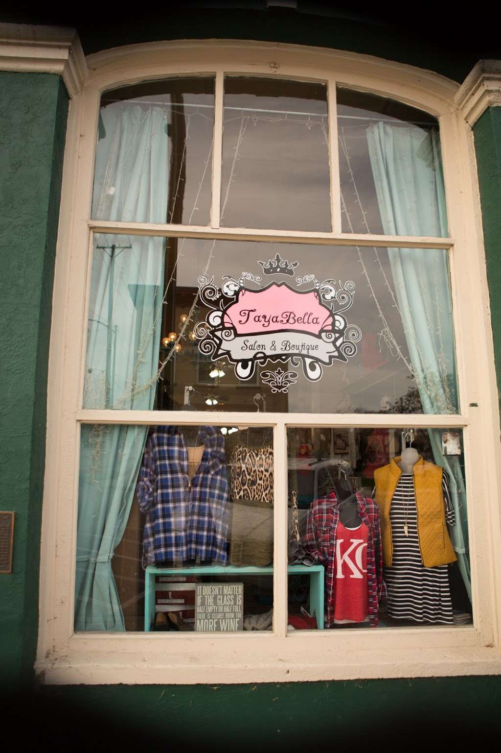 TayaBella Salon & Boutique | 140 S 1st St, Pleasant Hill, MO 64080, USA | Phone: (816) 987-0245