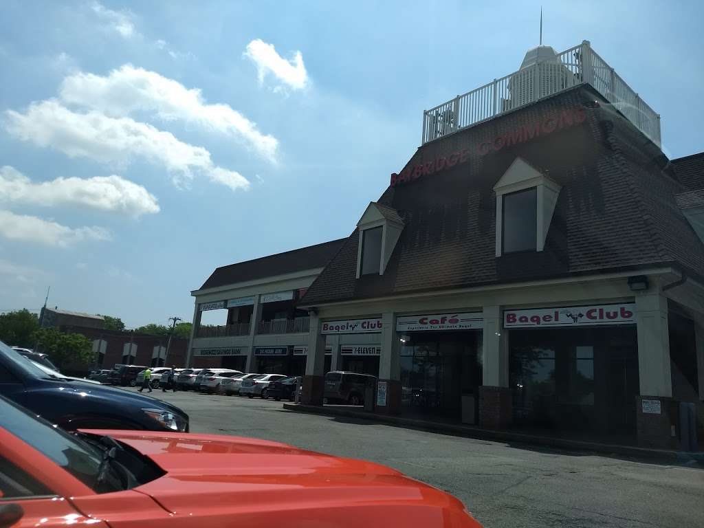 Baybridge Shopping Center | Cross Island Pkwy, Bayside, NY 11360, USA