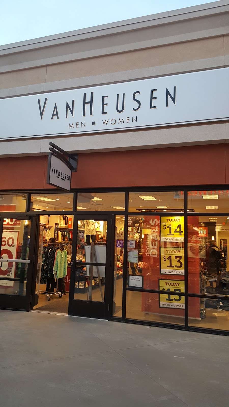 Van Heusen | 5701 Tejon Pkwy, Tejon ranch, CA 93203, Arvin, CA 93203 | Phone: (661) 858-2074