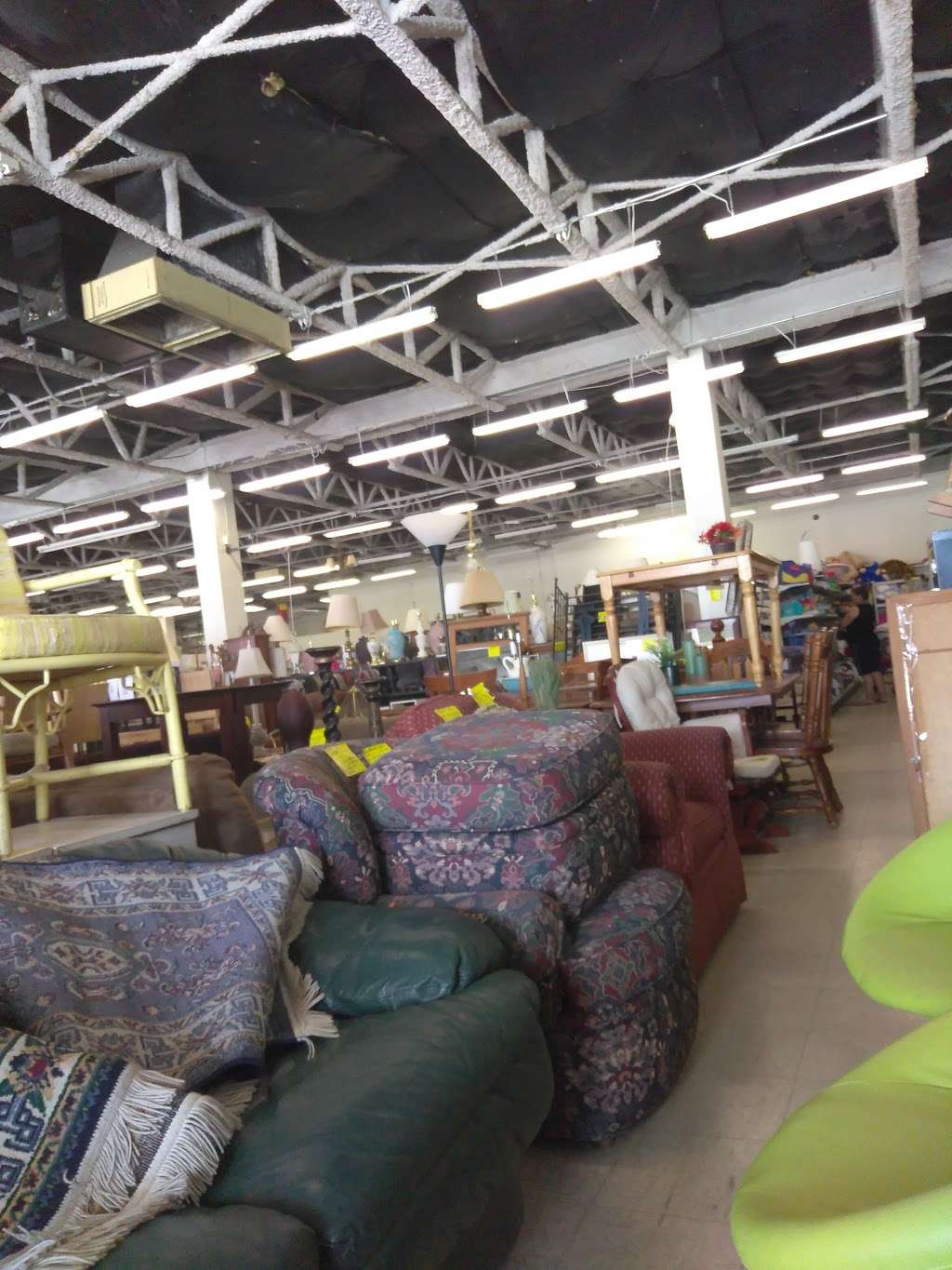 Rescue Thrift Store | 2344 Oates Dr, Dallas, TX 75228, USA | Phone: (214) 321-1133