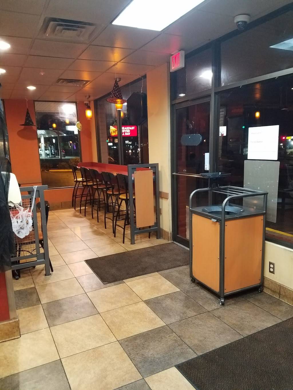 Jack in the Box | 4160 N Mesa St Dr, El Paso, TX 79902, USA | Phone: (915) 545-2494