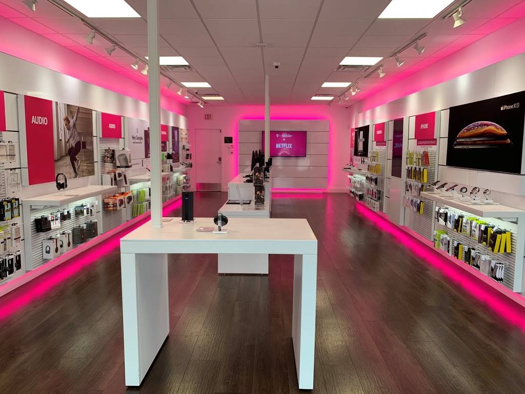 T-Mobile | 3208 Grand Ave, Miami, FL 33133, USA | Phone: (786) 334-6175