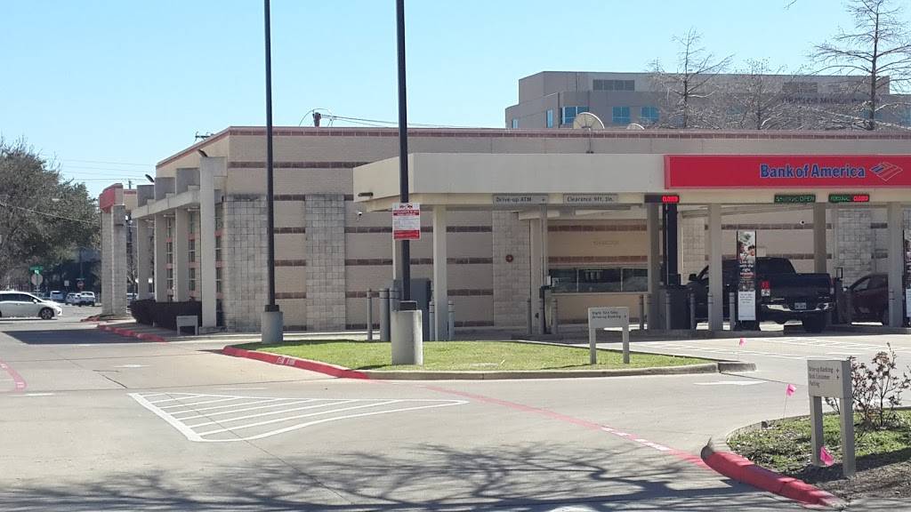 Bank of America (with Drive-thru ATM) | 3921 Gaston Ave, Dallas, TX 75246, USA | Phone: (214) 818-5430