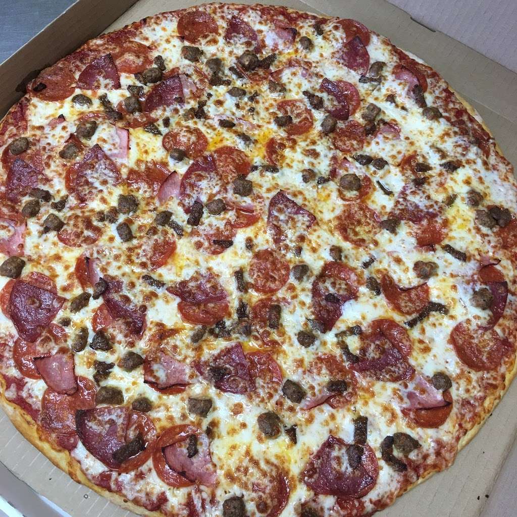 Brothers Giant Pizza | 6690 Mission Gorge Rd I, San Diego, CA 92120, USA | Phone: (619) 906-2121