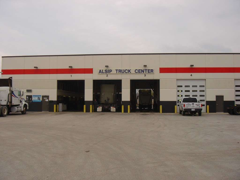 Alsip Truck Center | 12801 S Pulaski Rd, Alsip, IL 60803, USA | Phone: (708) 239-1112