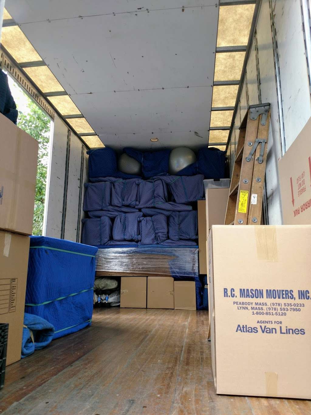 R. C. MASON MOVERS, INC. | 229 Newbury St, Peabody, MA 01960, USA | Phone: (978) 347-5400