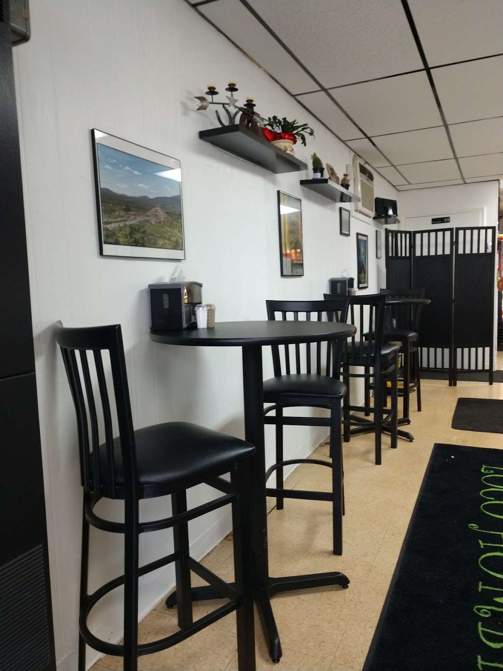 Loco Hombre | 661 Scranton Carbondale Hwy, Archbald, PA 18403, USA | Phone: (570) 876-1200