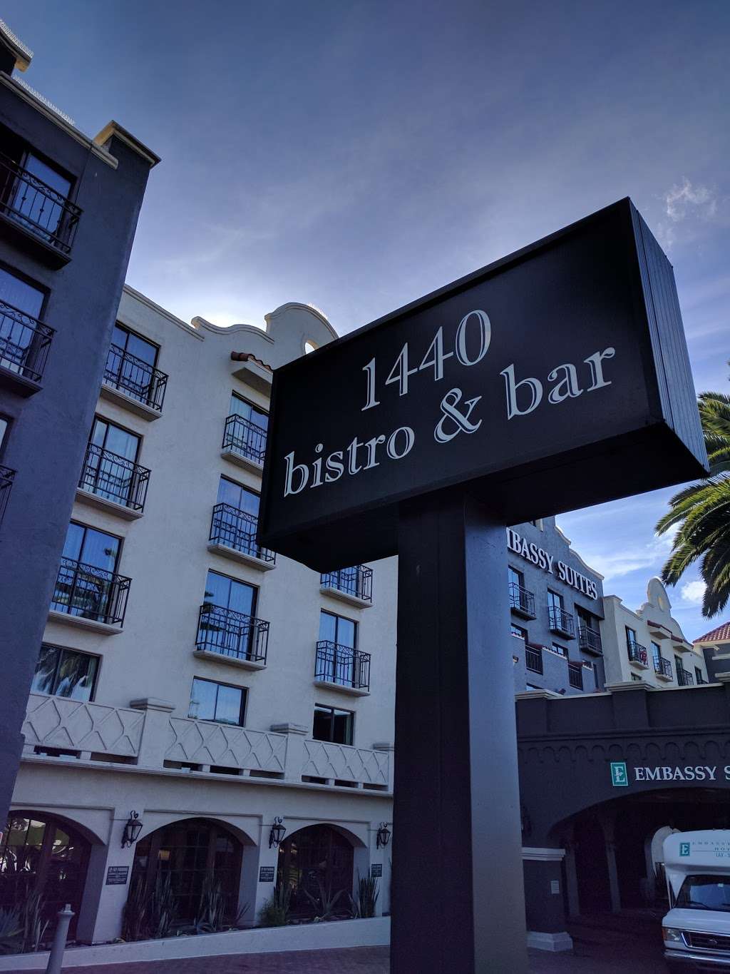 1440 Bistro & Bar | 1440 E Imperial Ave, El Segundo, CA 90245, USA | Phone: (310) 640-1070