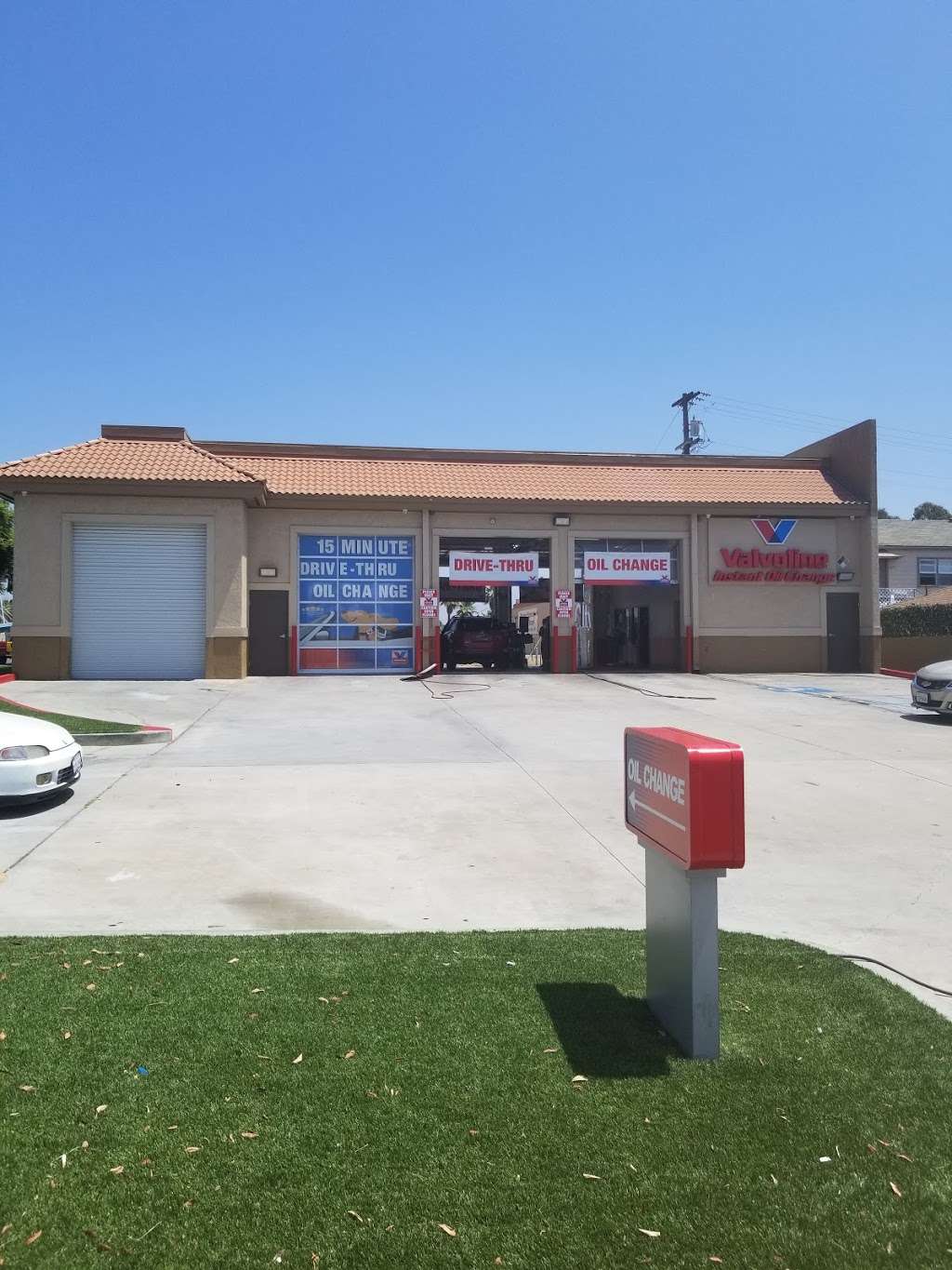 Valvoline Instant Oil Change | 3911 University Ave, San Diego, CA 92105 | Phone: (619) 491-6386