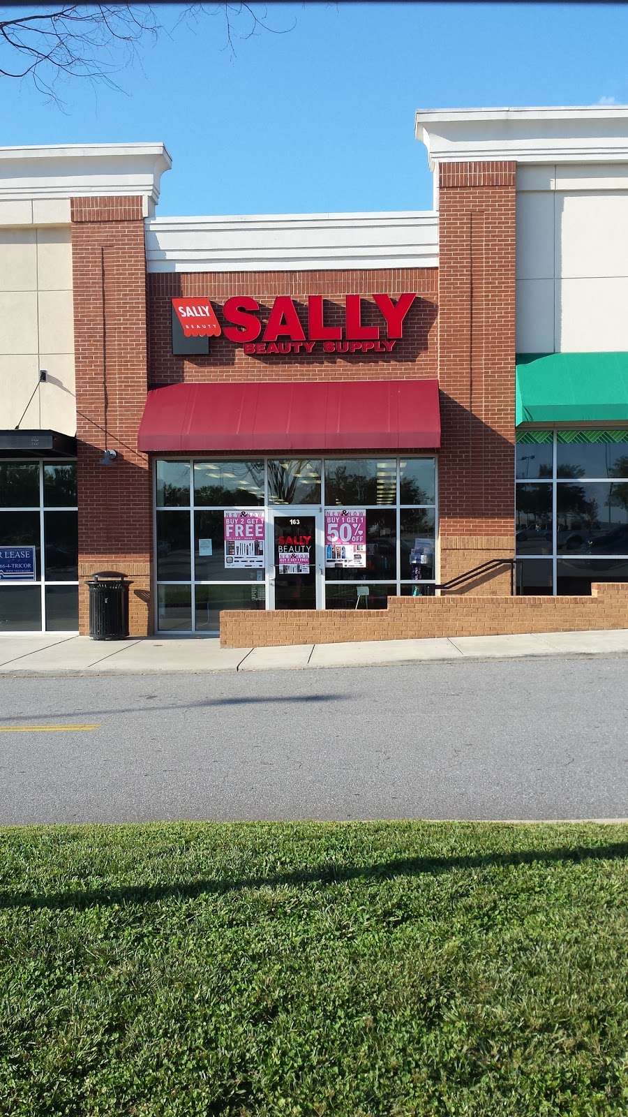 Sally Beauty | 163 River Bend Dr A-03, Granite Falls, NC 28630 | Phone: (828) 396-2437