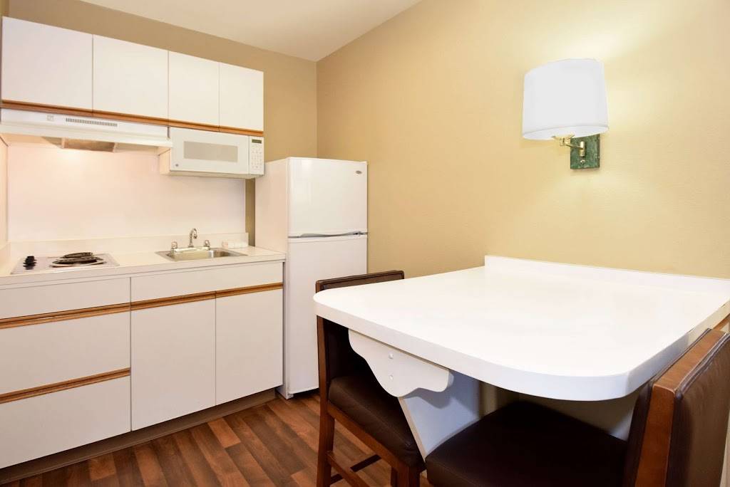 Extended Stay America - Tampa - North Airport | 5401 Beaumont Center Blvd, Tampa, FL 33634, USA | Phone: (813) 243-1913