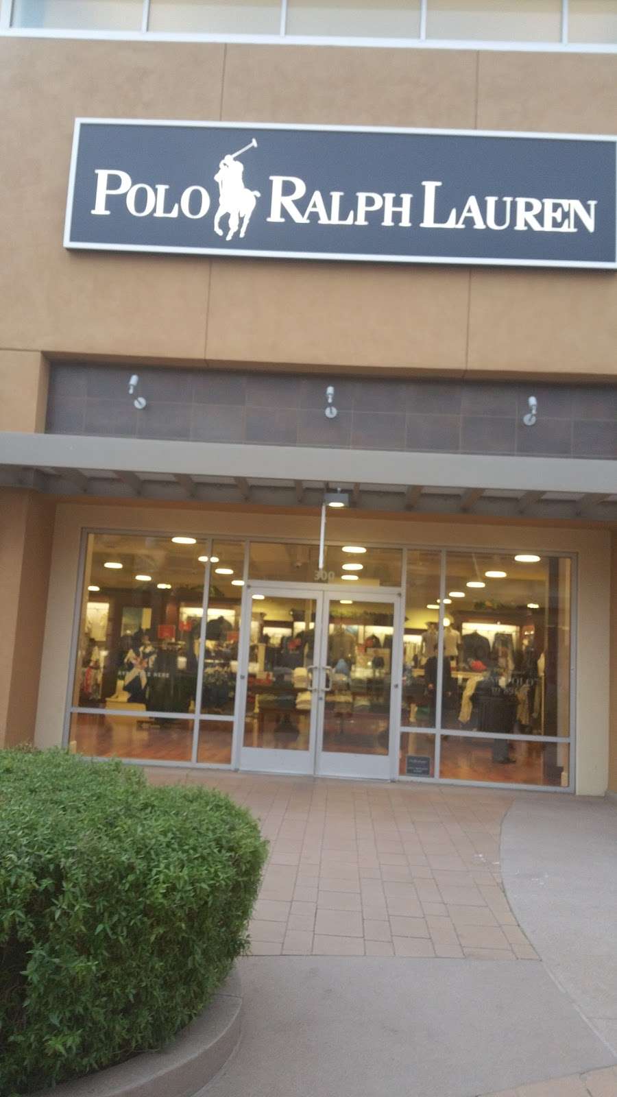 Polo Ralph Lauren Factory Store | 4976 Premium Outlets Way Suite 300, Chandler, AZ 85226 | Phone: (480) 639-1914