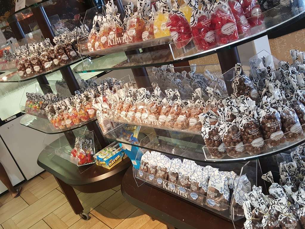 Kilwins Chocolates Lake Worth Beach | 10 S Ocean Blvd, Lake Worth, FL 33460, USA | Phone: (561) 249-1568