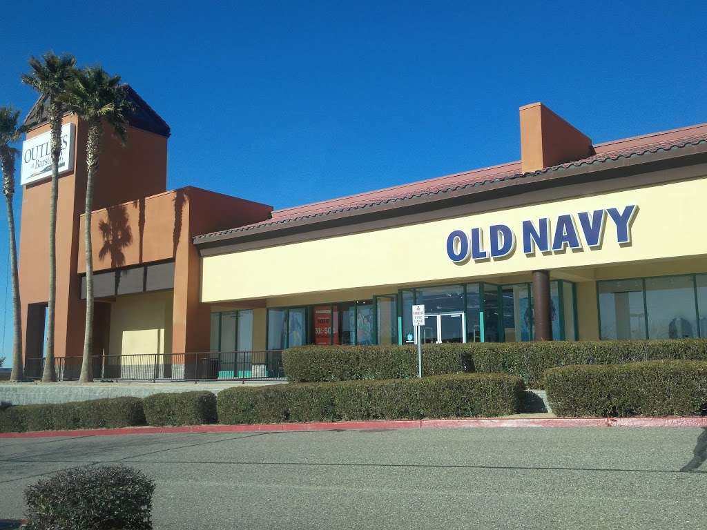 Old Navy Outlet | 2796 Tanger Way, Barstow, CA 92311, USA | Phone: (760) 253-7673