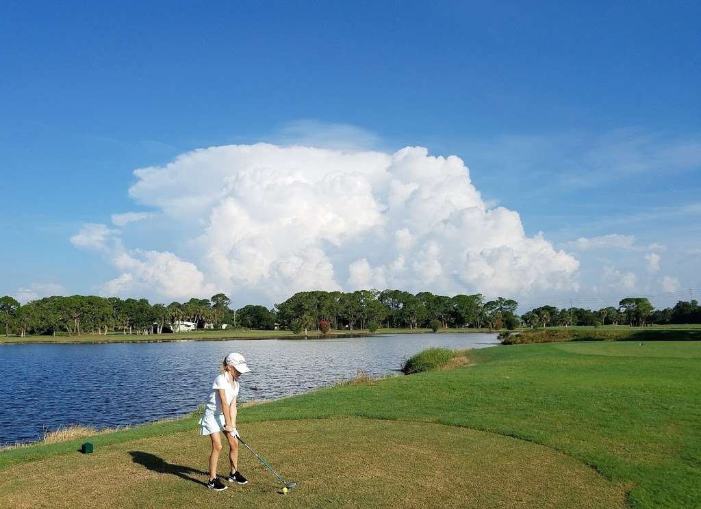 Hidden Lakes Golf Club | 35 Fairgreen Ave, New Smyrna Beach, FL 32168, USA | Phone: (386) 427-4138