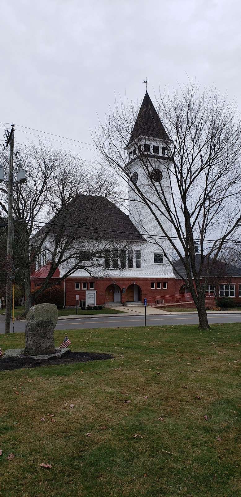 Hollis Town Hall | 7 Monument Square, Hollis, NH 03049, USA | Phone: (603) 465-2209