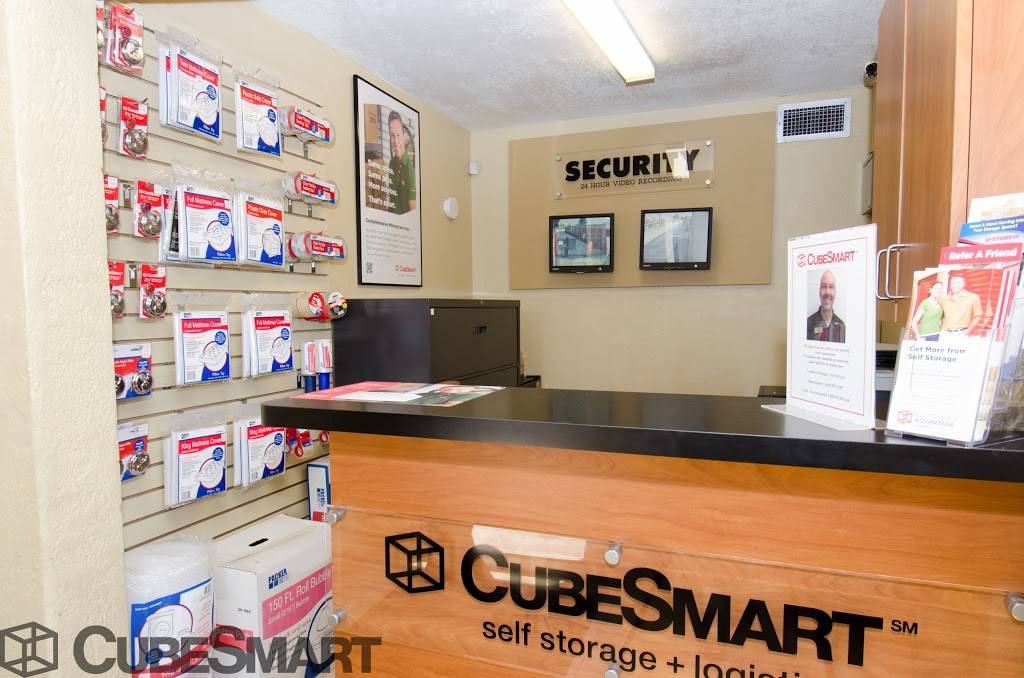 CubeSmart Self Storage | 3955 E 29th St, Tucson, AZ 85711, USA | Phone: (520) 745-1585