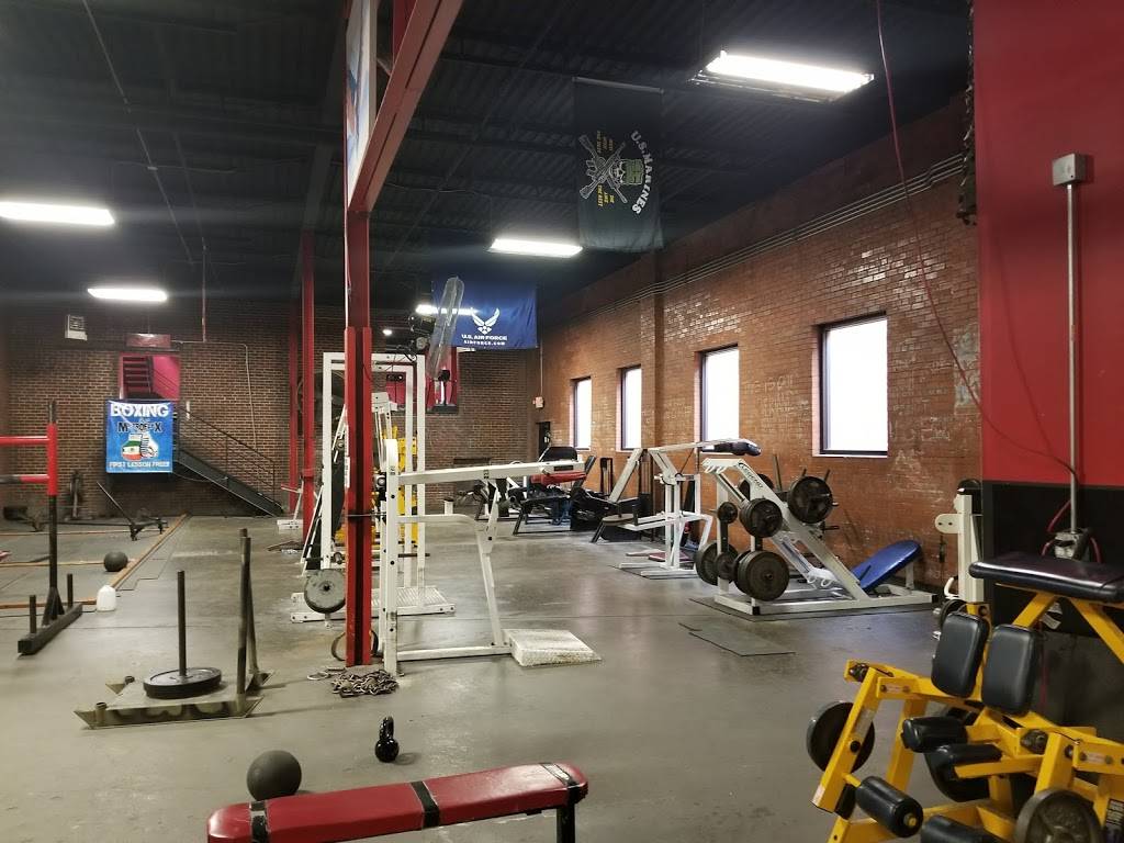 The Castle MetroFlex Gym-Ft Worth | 5501 Thelin St #125, Fort Worth, TX 76115, USA | Phone: (817) 891-6261