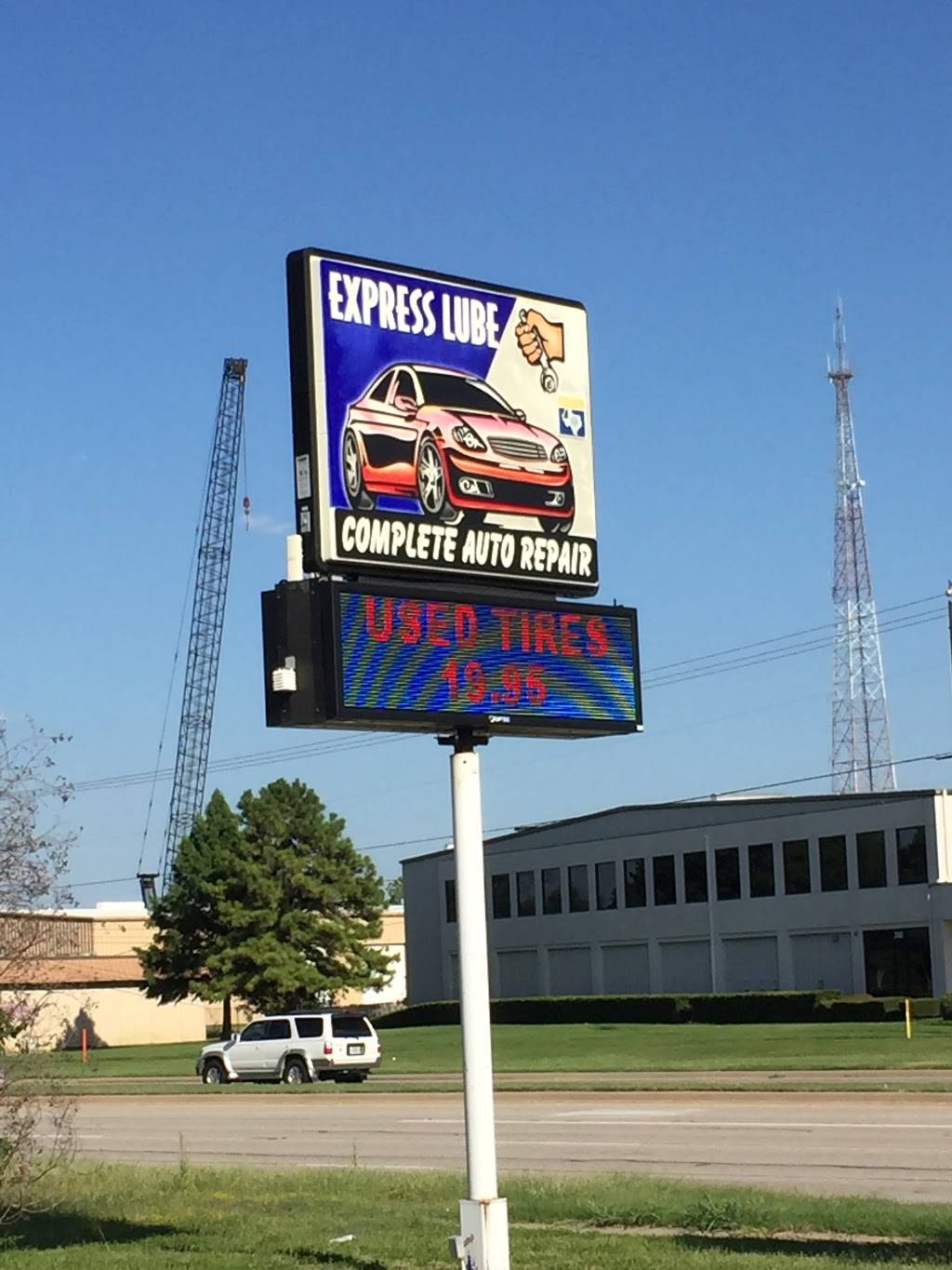 Euless Express Lube | 2740 W Euless Blvd, Euless, TX 76040, USA | Phone: (817) 571-8100