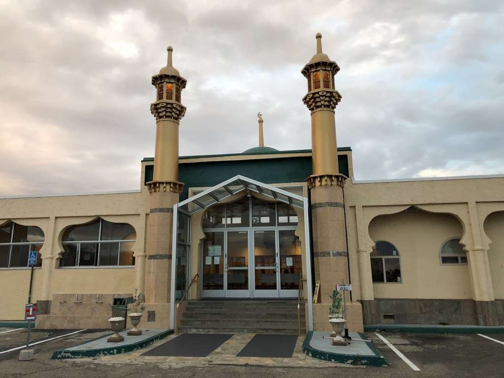 Masjid al-Jamie | 373 Alta Vista Dr, South San Francisco, CA 94080 | Phone: (650) 871-7183