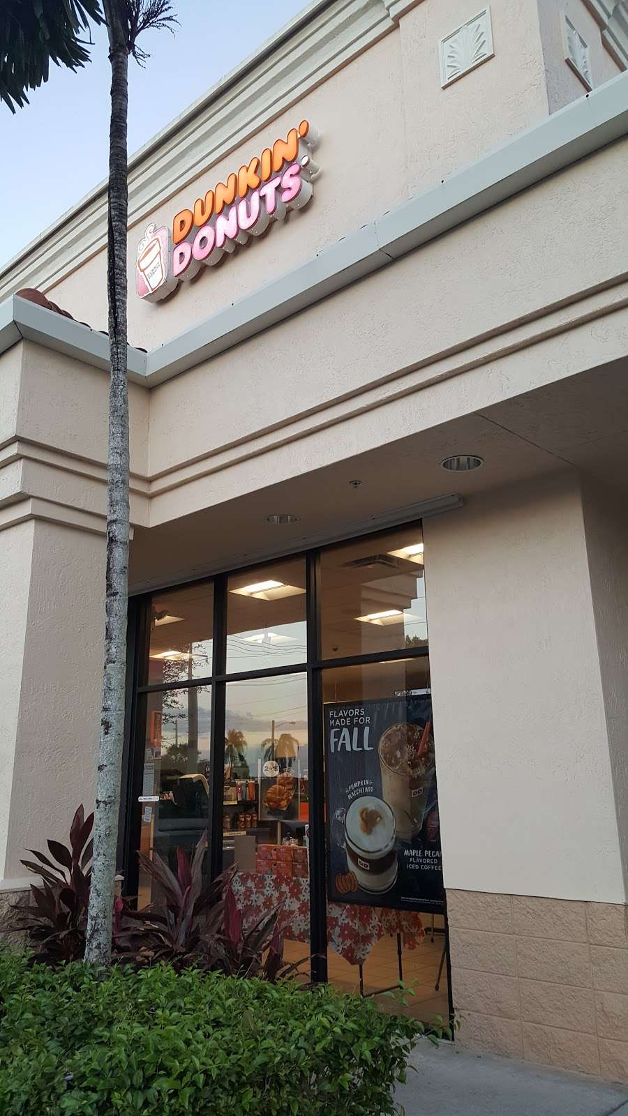 Dunkin Donuts | 12080 S Jog Rd, Boynton Beach, FL 33437, USA | Phone: (561) 509-0168