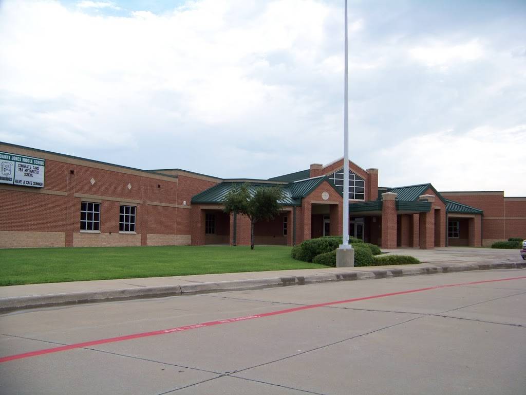 Danny Jones Middle School | 4500 E Broad St, Mansfield, TX 76063, USA | Phone: (682) 314-4600