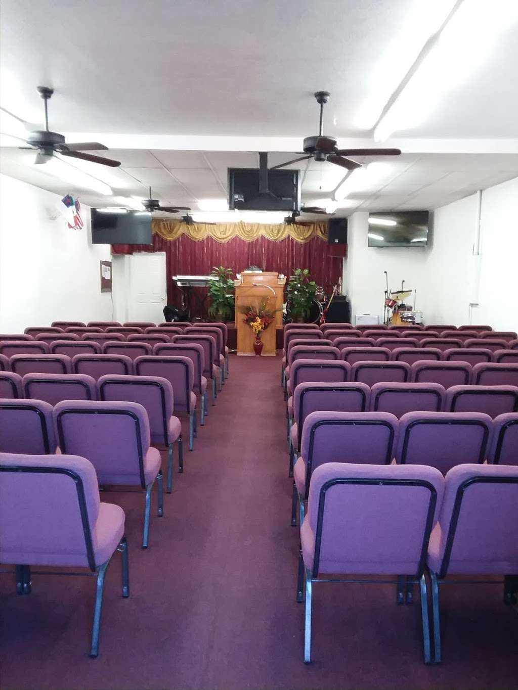 Iglesia Pentecostes Jesucristo "La Roca" | 3833 University Ave, San Diego, CA 92105, USA | Phone: (619) 527-2363