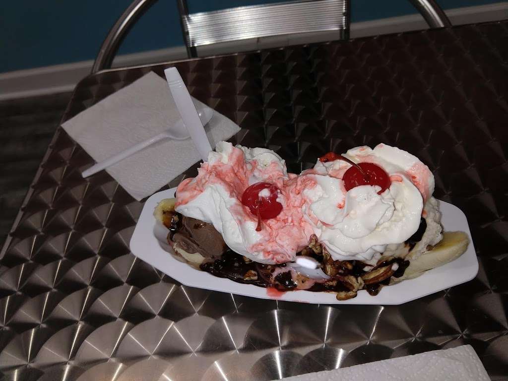 The Ice Cream Social | 3174 S Atlantic Ave Unit C, Daytona Beach Shores, FL 32118, USA | Phone: (386) 238-9537