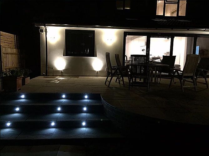 D Bartlett Electrical | 58 Bakers Way, Capel, Dorking RH5 5JS, UK | Phone: 07595 618137