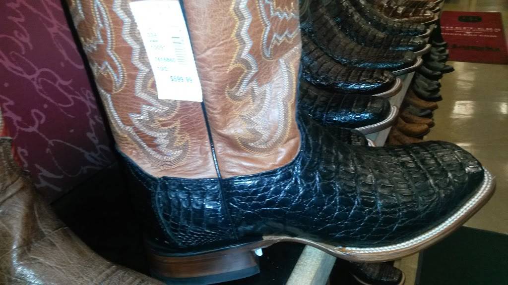 Boot Barn | 9900 S, I-35 STE B, Austin, TX 78748, USA | Phone: (512) 501-2791