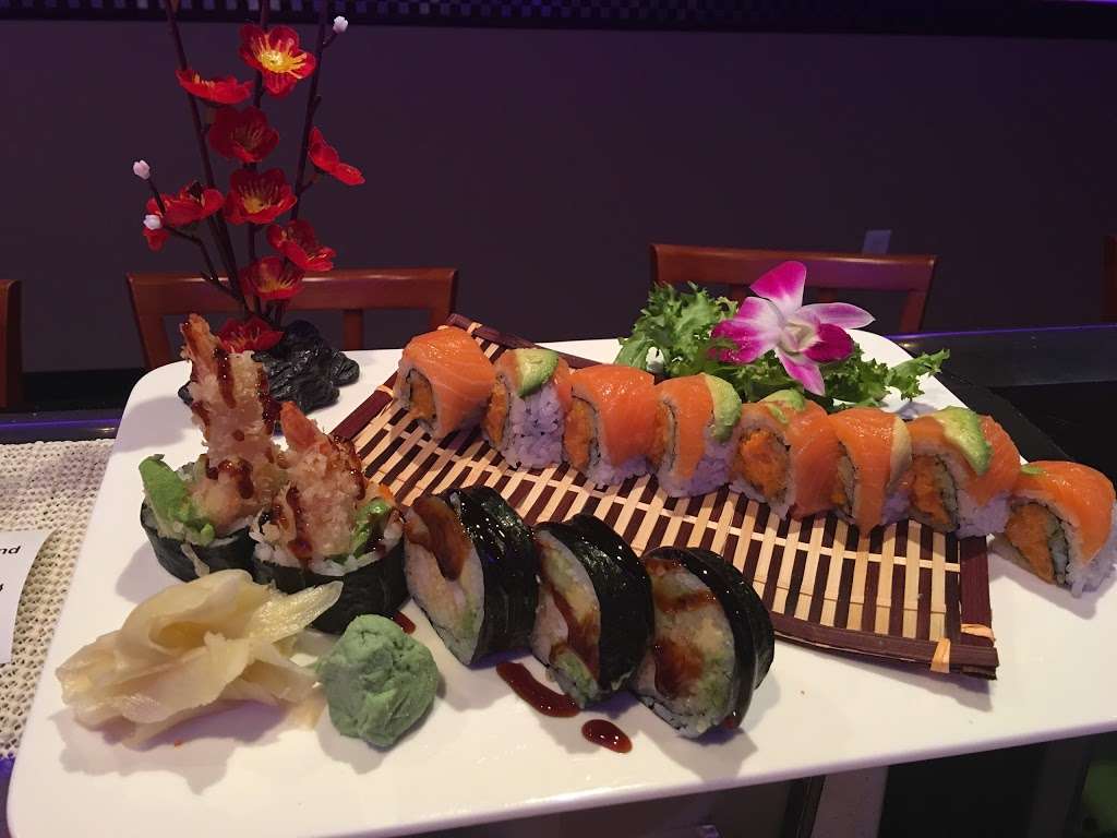 Murasaki Japanese & Thai | 475 E Uwchlan Ave, Chester Springs, PA 19425, USA | Phone: (484) 341-8362