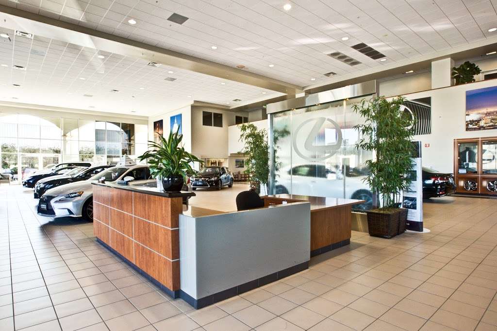 Lexus of Serramonte | 700 Serramonte Blvd, Colma, CA 94014, USA | Phone: (650) 403-1086