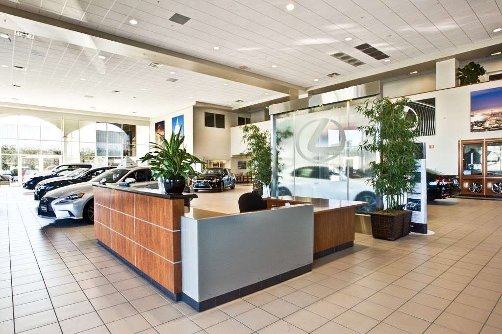 Lexus of Serramonte | 700 Serramonte Blvd, Colma, CA 94014, USA | Phone: (650) 403-1086