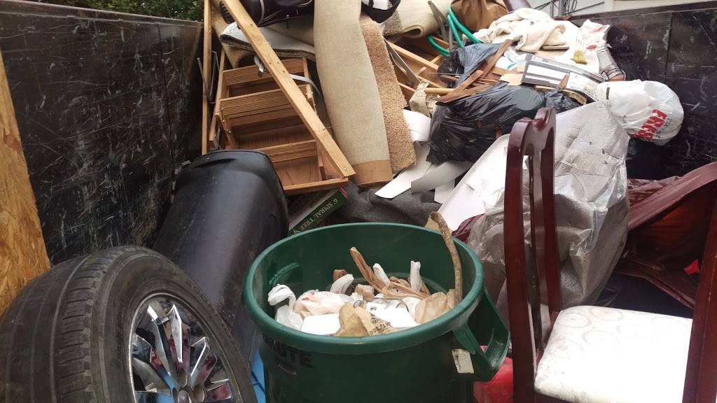 DFW JUNK and Trash Pick up Services | 7712 Acapulco Rd, Fort Worth, TX 76112, USA | Phone: (817) 846-2253