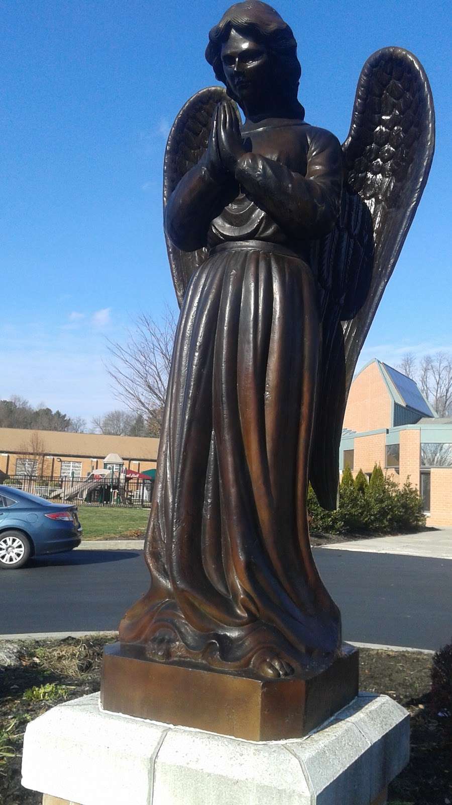 Holy Angels Catholic Church | 82 Possum Park Rd, Newark, DE 19711, USA | Phone: (302) 731-2200