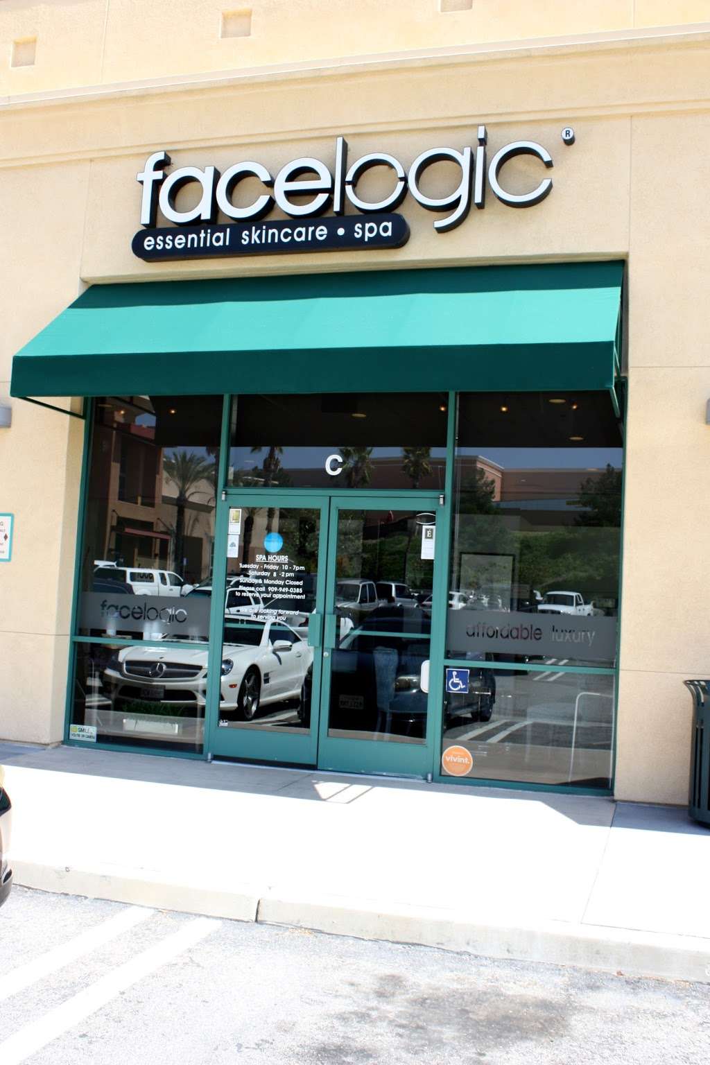 Facelogic | 1365 E 19th St, Upland, CA 91784 | Phone: (909) 949-0385