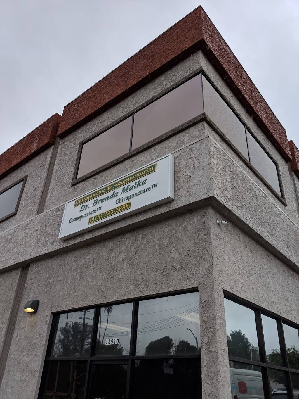 Brenda M. Malka, D.C.,L.Ac. | 16910 Burbank Blvd, Encino, CA 91316, USA | Phone: (818) 783-2888