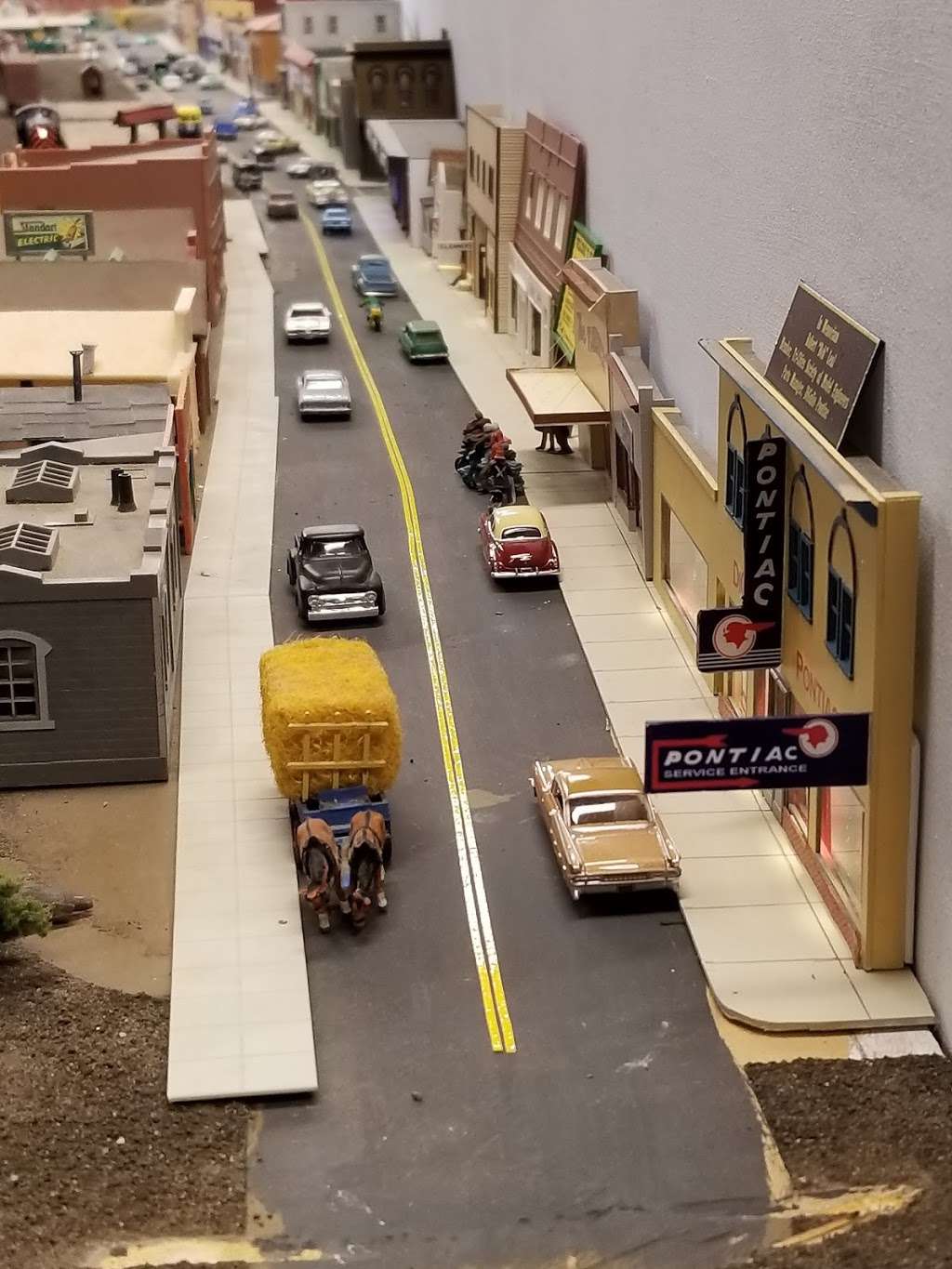 Niles Train Plaza | 37444-37468 Niles Blvd, Fremont, CA 94536, USA