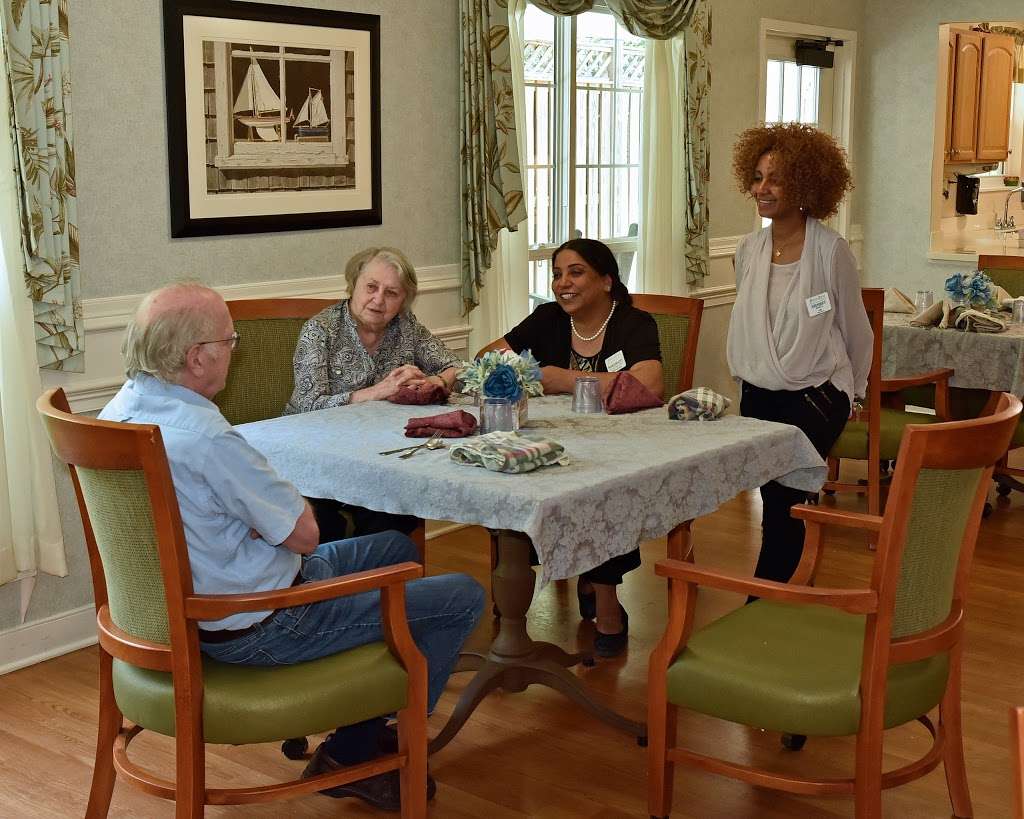 Great Falls Assisted Living | 1121 Reston Ave, Herndon, VA 20170, USA | Phone: (703) 434-3740