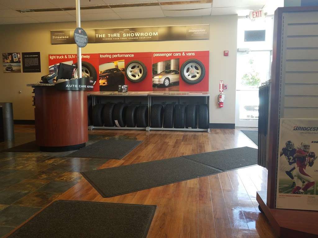 Firestone Complete Auto Care | 2121 Orchard Rd, Montgomery, IL 60538 | Phone: (630) 618-2287