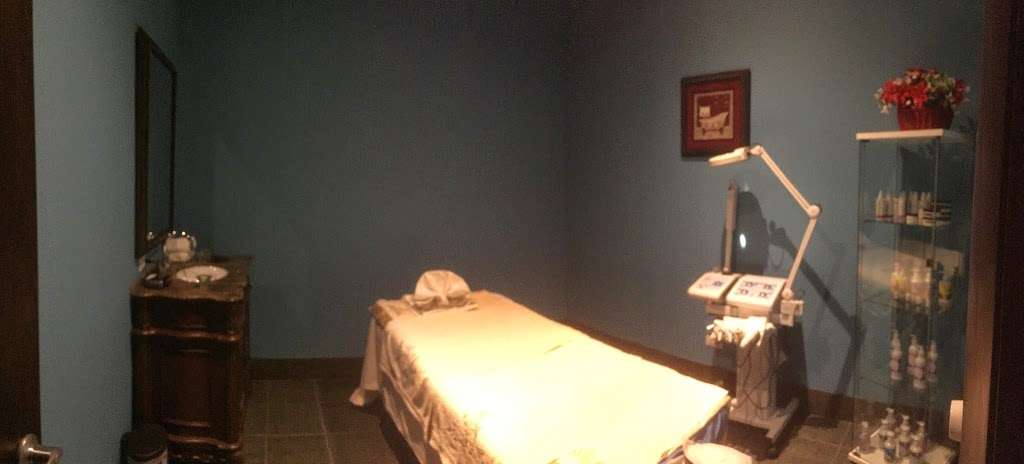 VIP FOOT SPA | 19836 South La Grange Road, Mokena, IL 60448 | Phone: (708) 995-1091