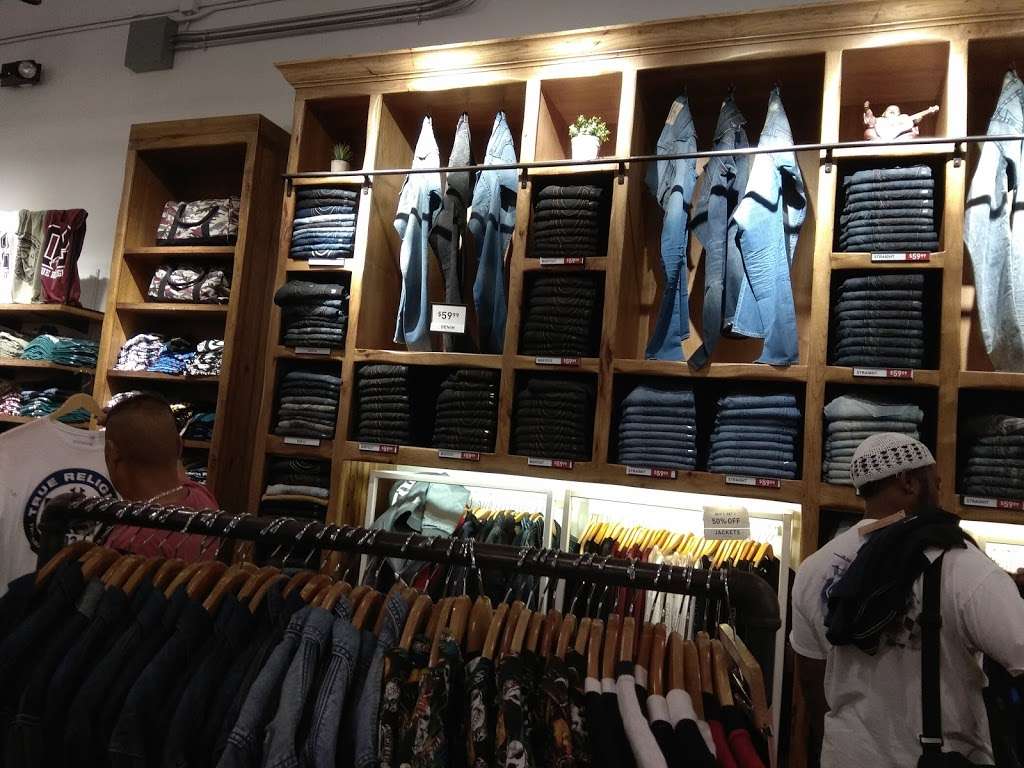 closest true religion outlet