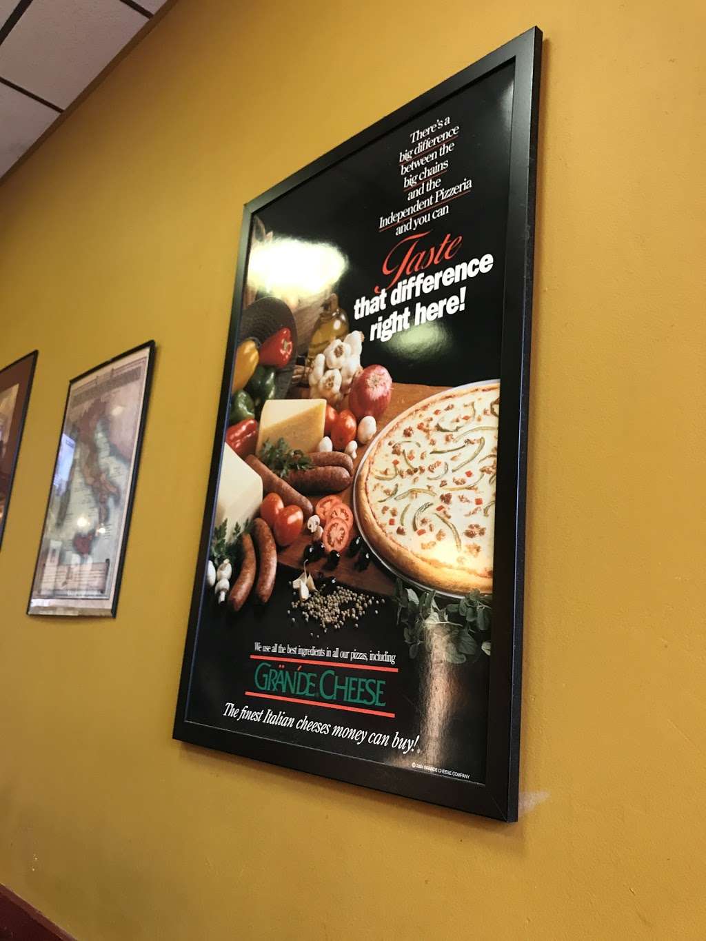 Country Bay Pizza | 3233 Ampere Ave, Bronx, NY 10465 | Phone: (929) 309-0507