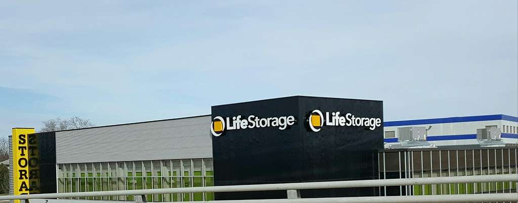 Life Storage | 1950 N Washington St, Naperville, IL 60563, USA | Phone: (331) 979-1266