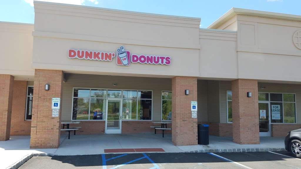 Dunkin Donuts | 1140 NJ-33, Farmingdale, NJ 07727, USA | Phone: (732) 965-5105