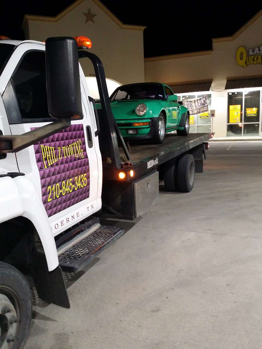 Philz Towing | 6360 W Old Us Highway 90, San Antonio, TX 78227, USA | Phone: (210) 845-3435