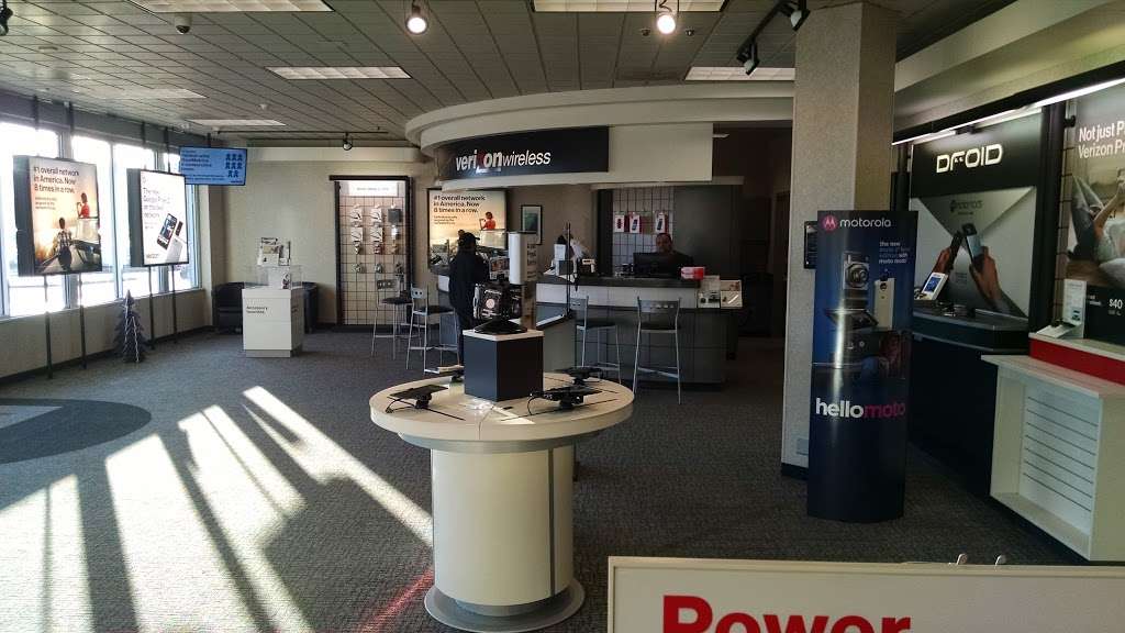 Verizon Authorized Retailer – Cellular Sales | 10950 Lee Hwy, Fairfax, VA 22030 | Phone: (703) 865-4578