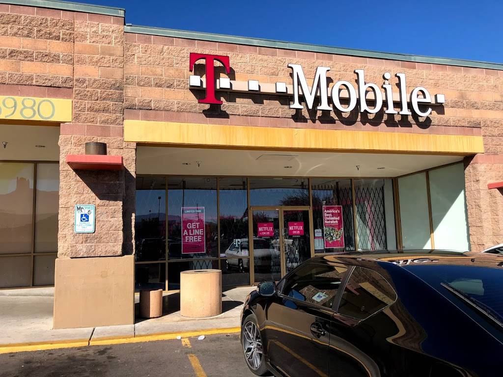 T-Mobile | 6970 E 22nd St Ste 120, Tucson, AZ 85710, USA | Phone: (520) 514-5018